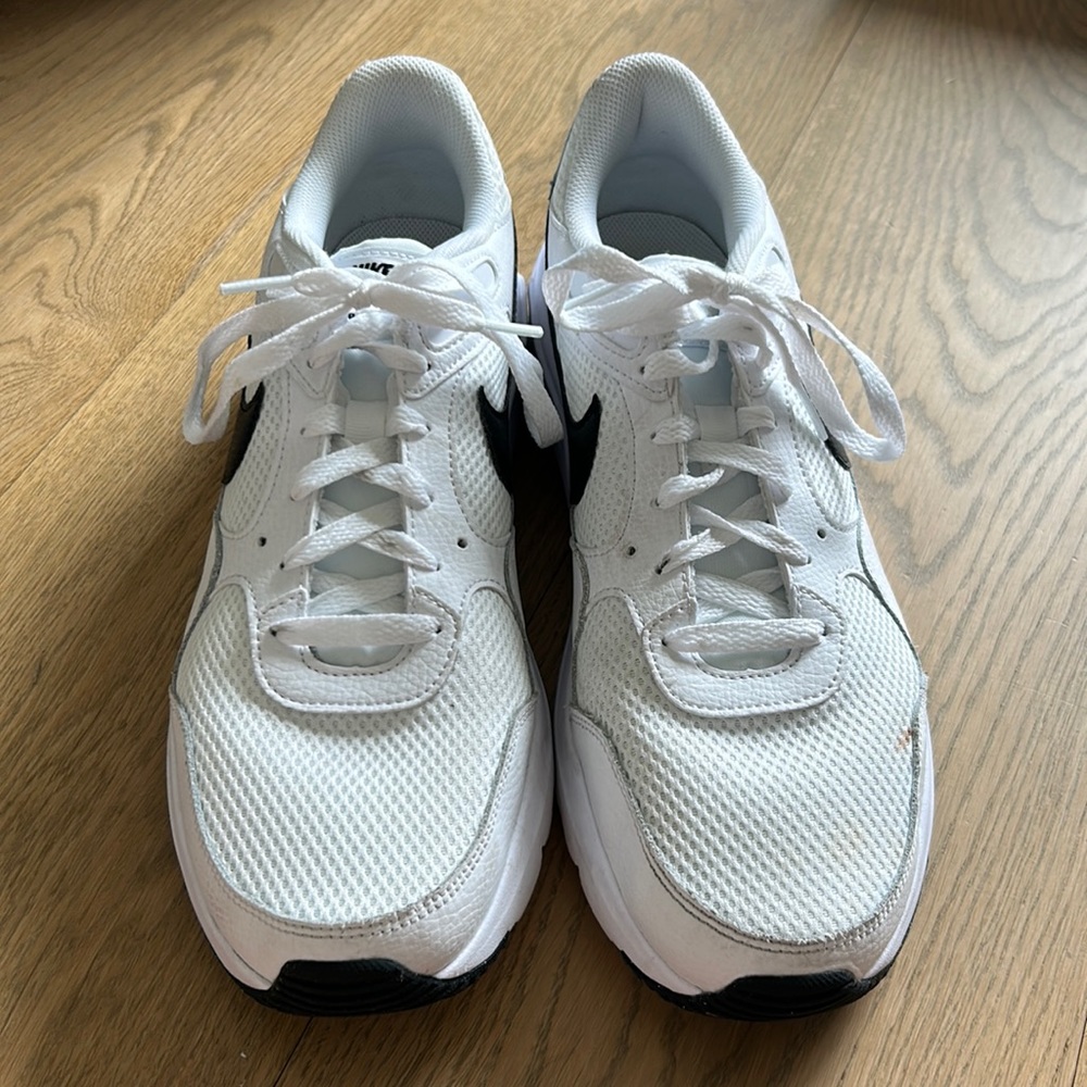 Been worn 1 time and are very comfortable